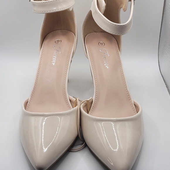 Shoes - Picture 2 of 3